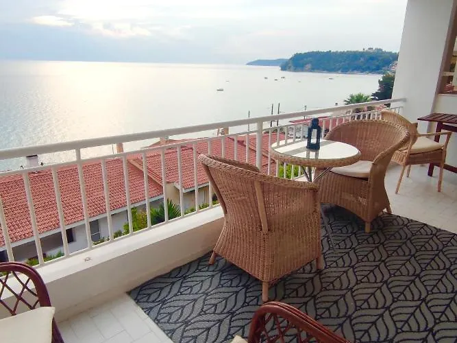 Cozy Seaview