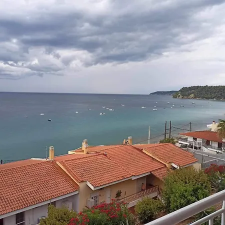 Cozy Seaview Apartament